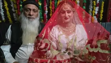 पाकिस्तान में 60 वर्षीय हकीम बाबर और TikToker अंबर अली का निकाह वायरल: सोशल मीडिया पर चर्चा का विषय